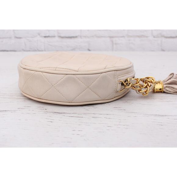 Chanel Round White Lambskin Leather Shoulder Bag Handbag Purse Gold A4934 - Picture 9 of 11